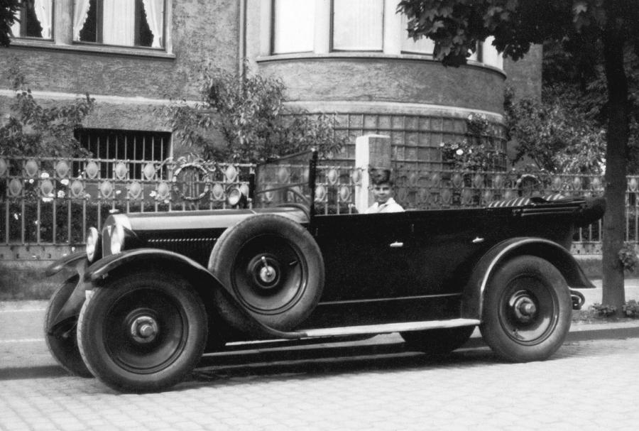  Adler 6/25 PS 1925 года  (фото 1 из 2)